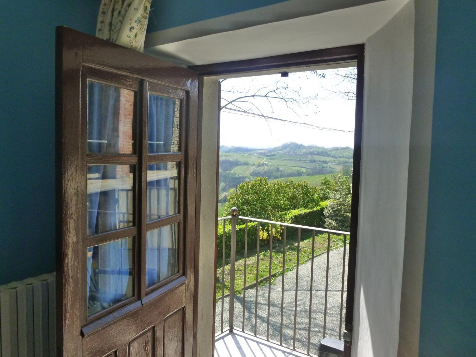 Bed And Breakfast Val D'Oche Castel Boglione Bilik gambar